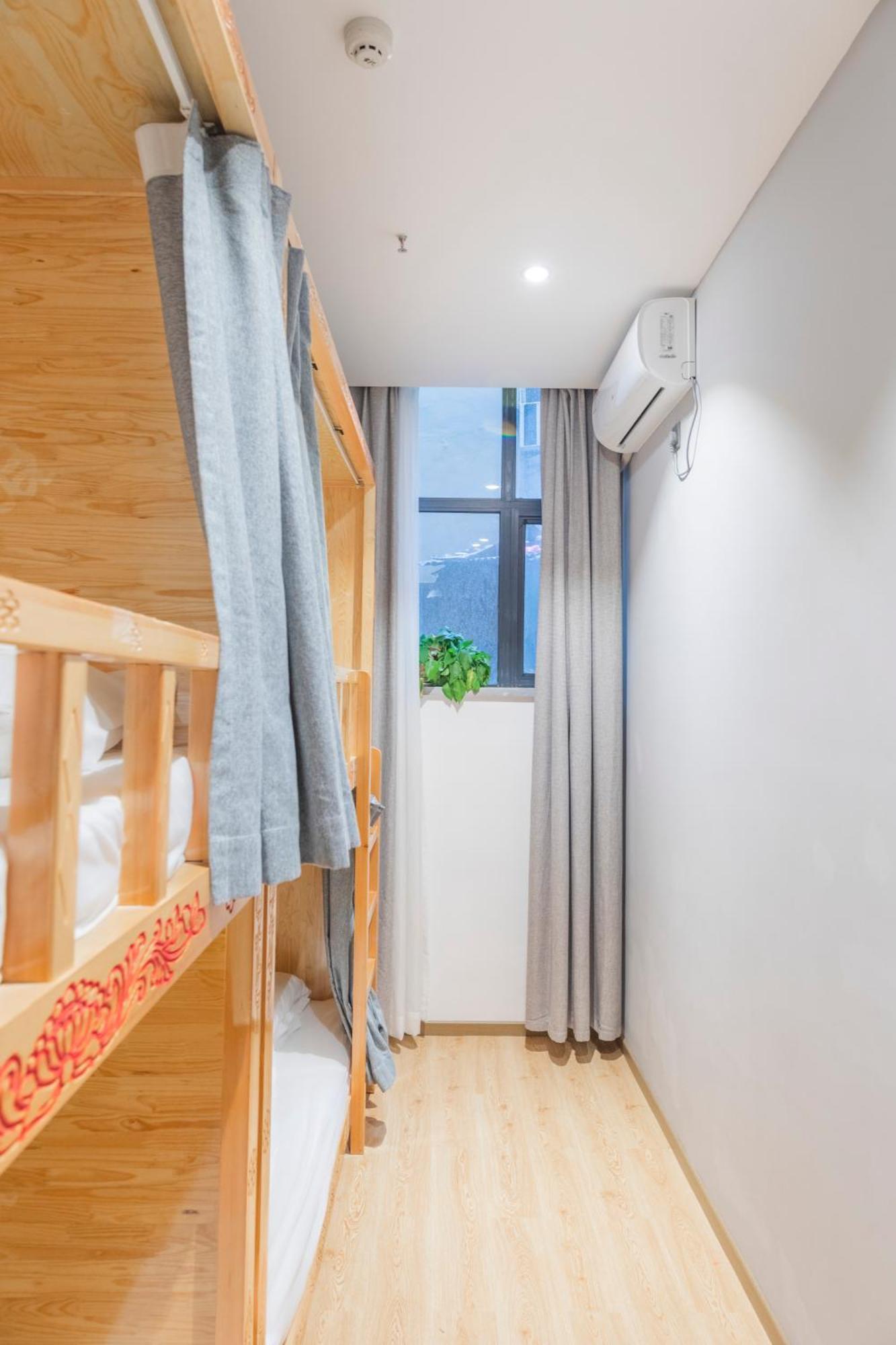 Fangorn Hostel Chongqing Extérieur photo