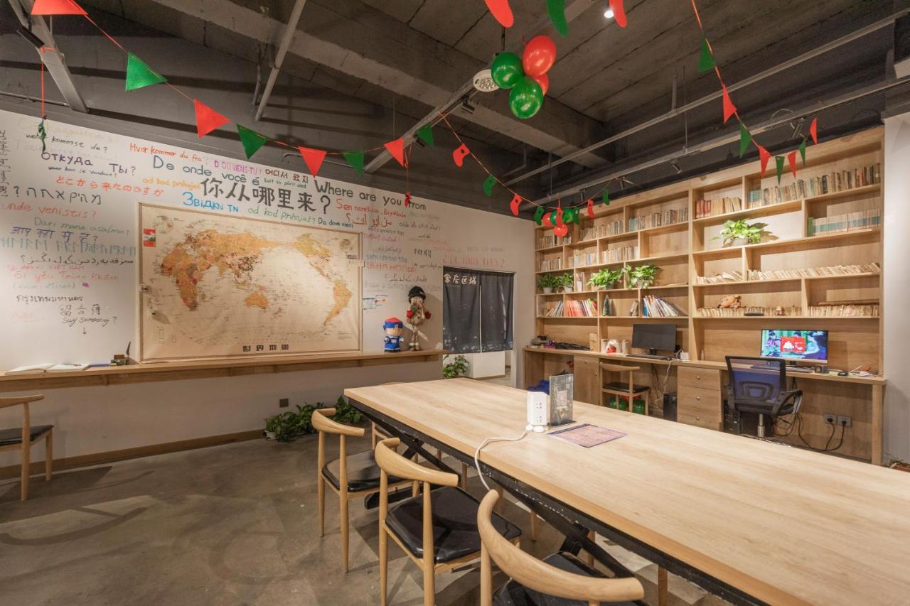 Fangorn Hostel Chongqing Extérieur photo