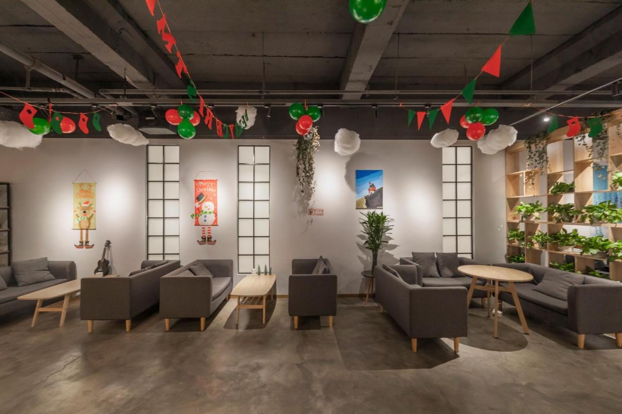 Fangorn Hostel Chongqing Extérieur photo