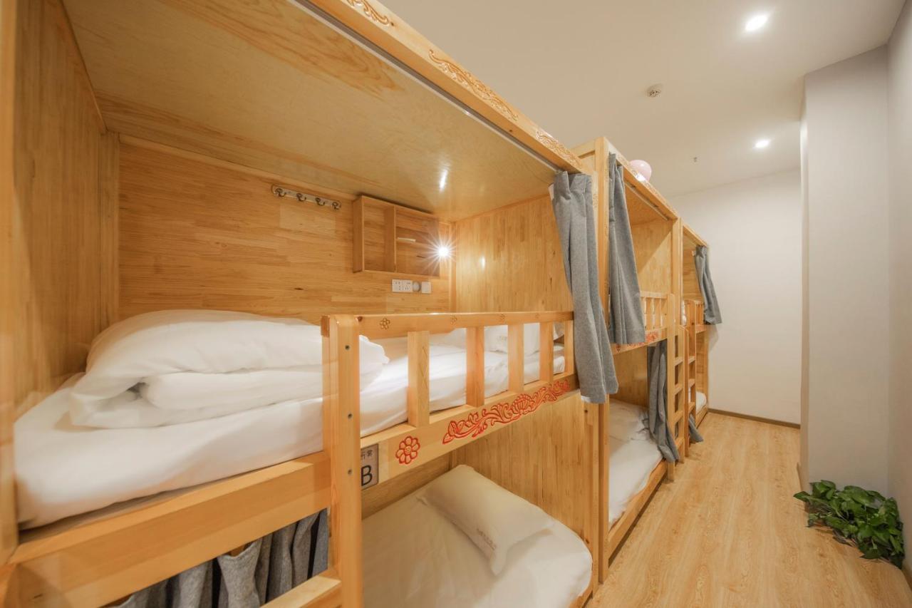 Fangorn Hostel Chongqing Extérieur photo